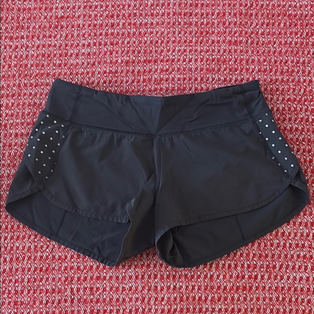 Lululemon Athletica Black Polka Dot Low Rise Speed Up Shorts 2.5”